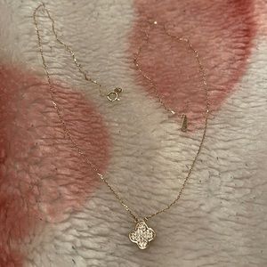 14k real gold & small diamonds necklace clover